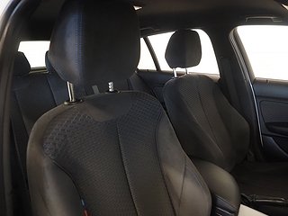 Halvkombi BMW 118 11 av 20