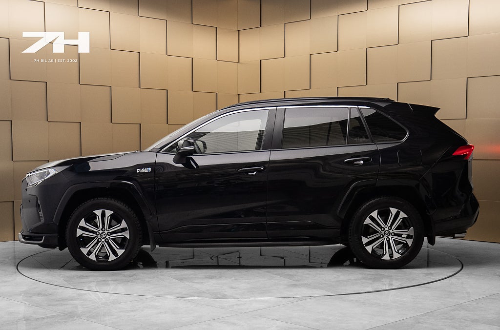 Toyota RAV4 Plug-in Hybrid X-Edition / JBL / Backkamera / Drag