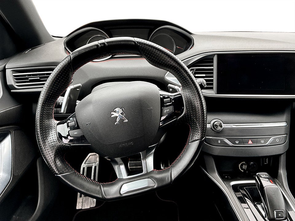 Bild på Peugeot 308 5D GT-Line 1.2 PT 130hk Aut CARPLAY