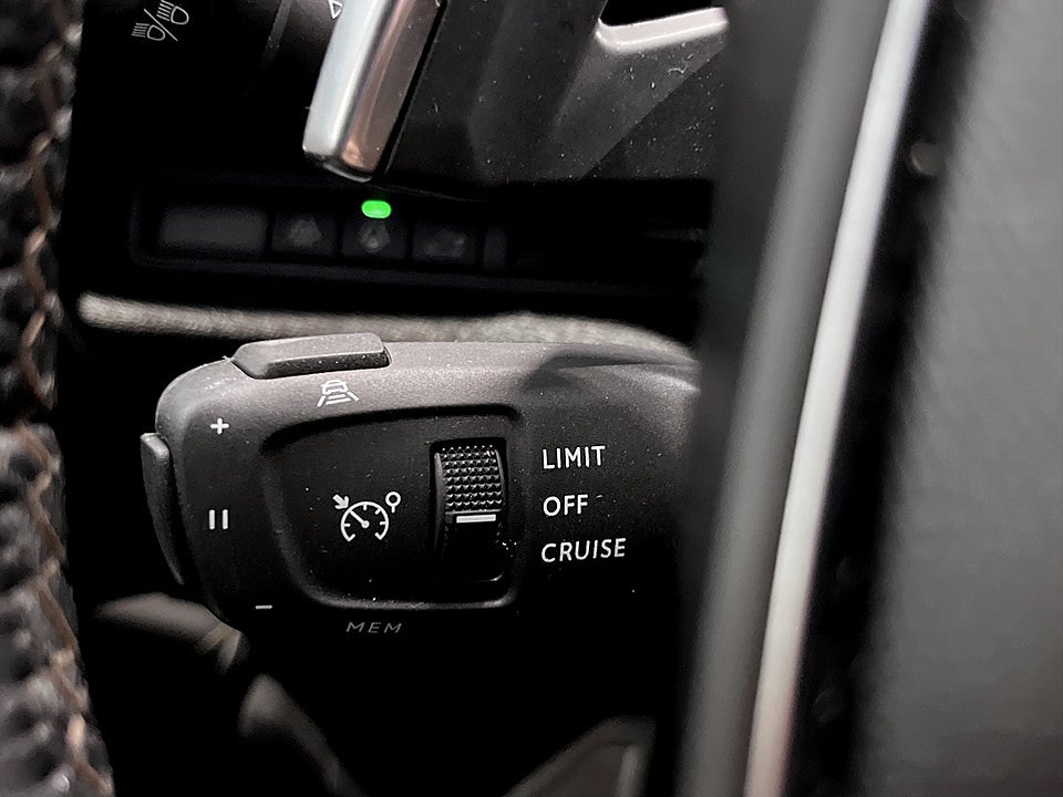 Bild på Peugeot 5008 GT+ 1.2 PT 130hk Aut 7-SITS B-KAMERA CARPLAY