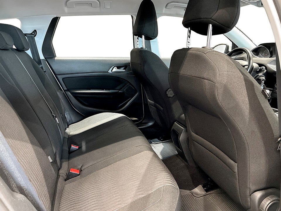 Bild på Peugeot 308 sw Active 1.2 PT 110hk P-SENSORER SÄTESVÄRMARE FRAM