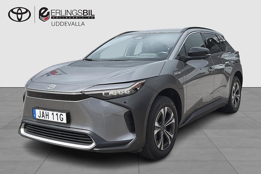 Toyota bZ4X AWD EXECUTIVE / V-HJUL