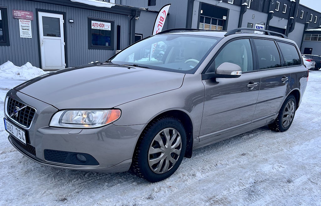 Volvo V70 2.5T Momentum Euro 4