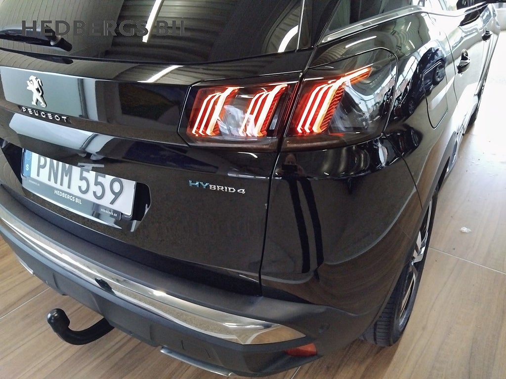 Peugeot 3008 HYBRID4 300 EAT GT  thumbnail