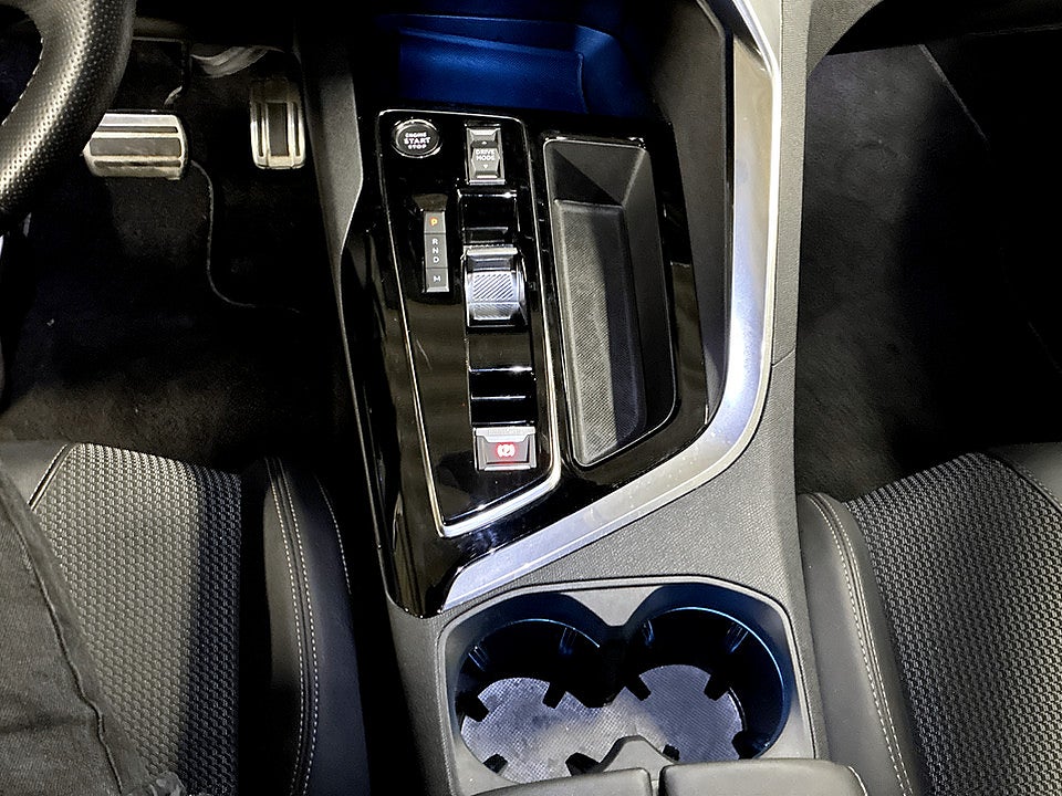 Bild på Peugeot 3008 GT 1.2 PT 130hk B-KAMERA CARPLAY