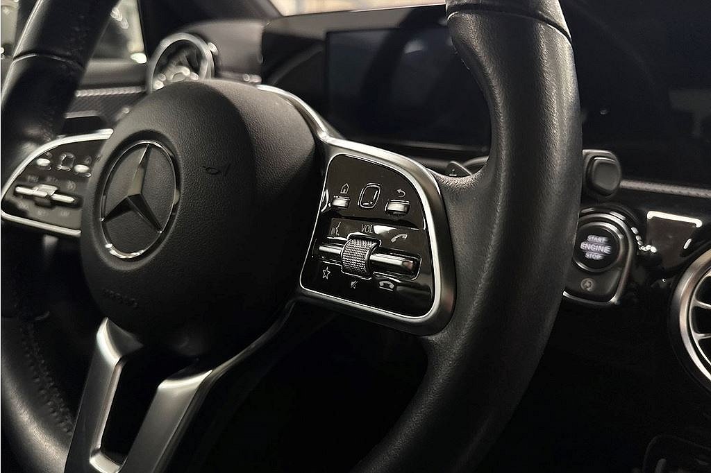 Mercedes-Benz A 180, panorama, backkamera, 1 brukare