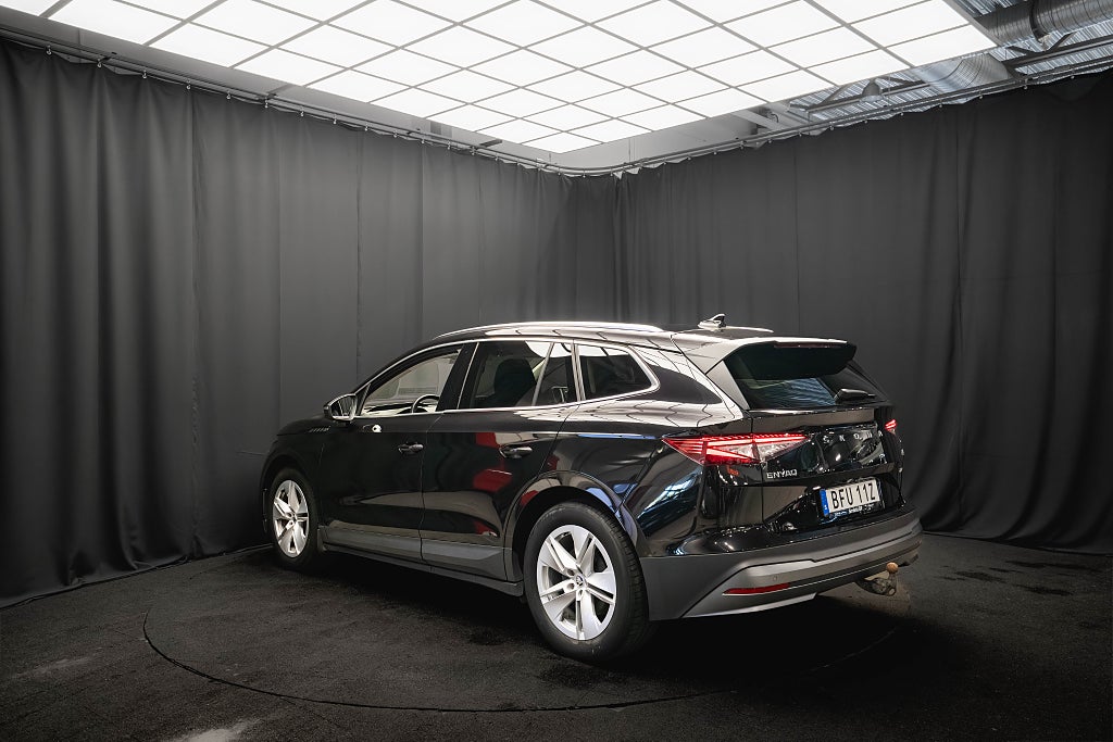 Skoda Enyaq iV 80x DRAG 360° HUD ELSTOL MINNE 1-ÄGARE MOMS 265hk