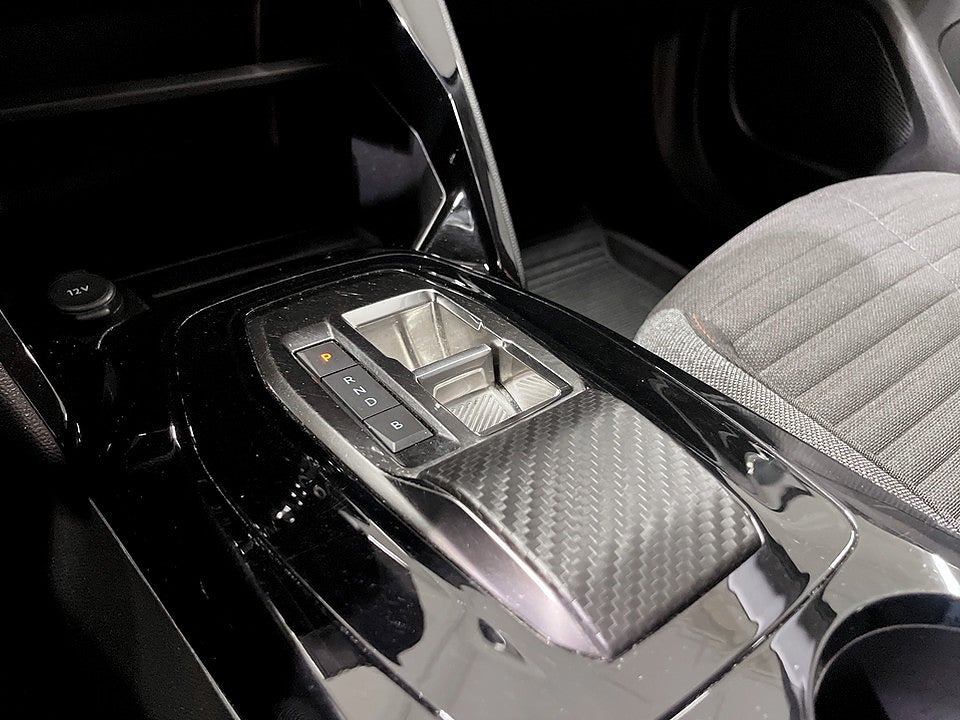 Bild på Peugeot E-2008 Active 50kWh 136hk Aut KAMPANJRÄNTA 3,99%