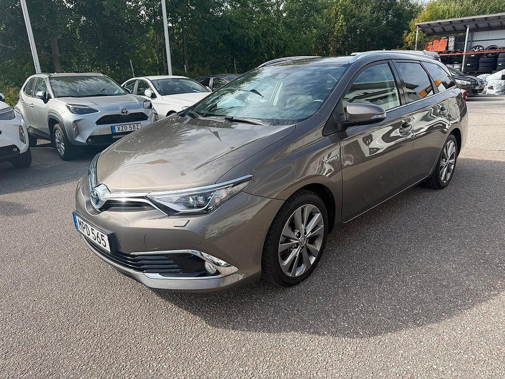 Toyota Auris TOURING SPORTS HYBRID AUT EXECUTIVE OBS! ENDAST 1200MIL
