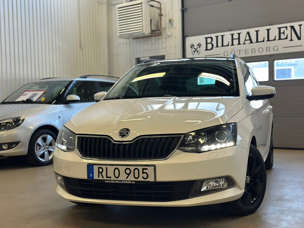 Skoda Fabia Kombi 1.2TSI(90hk)Style Panorama CarPlay 2Brukare