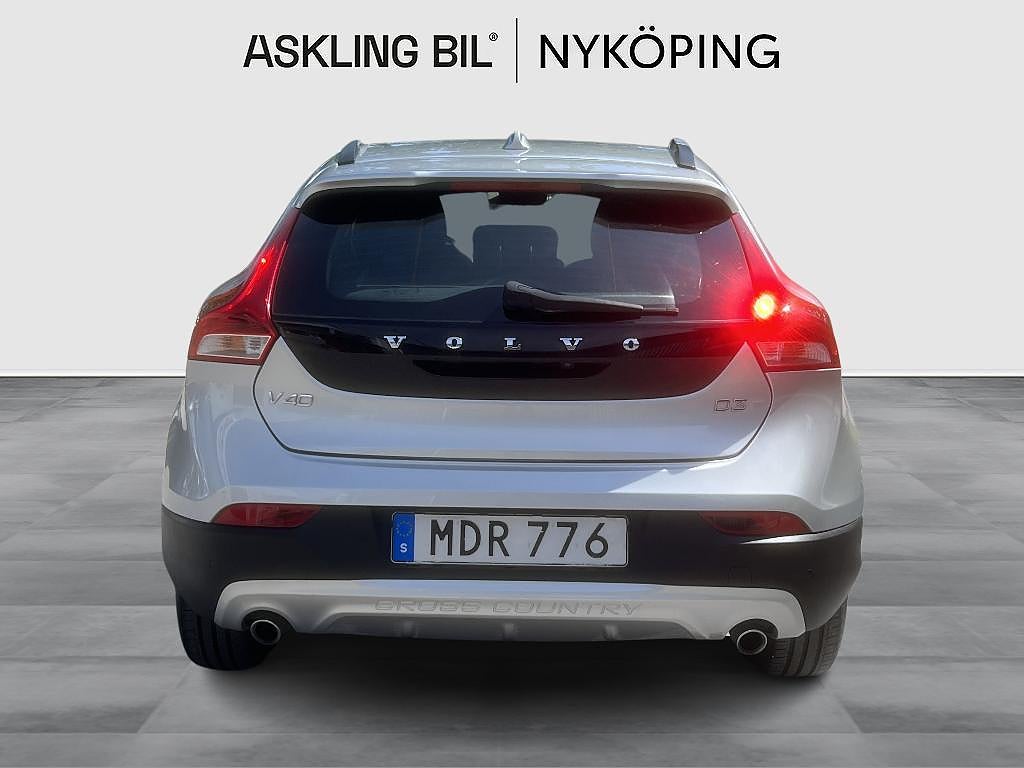 Volvo V40 Cross Country 2018 - miniatyr 4