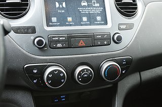 Halvkombi Hyundai i10 20 av 24