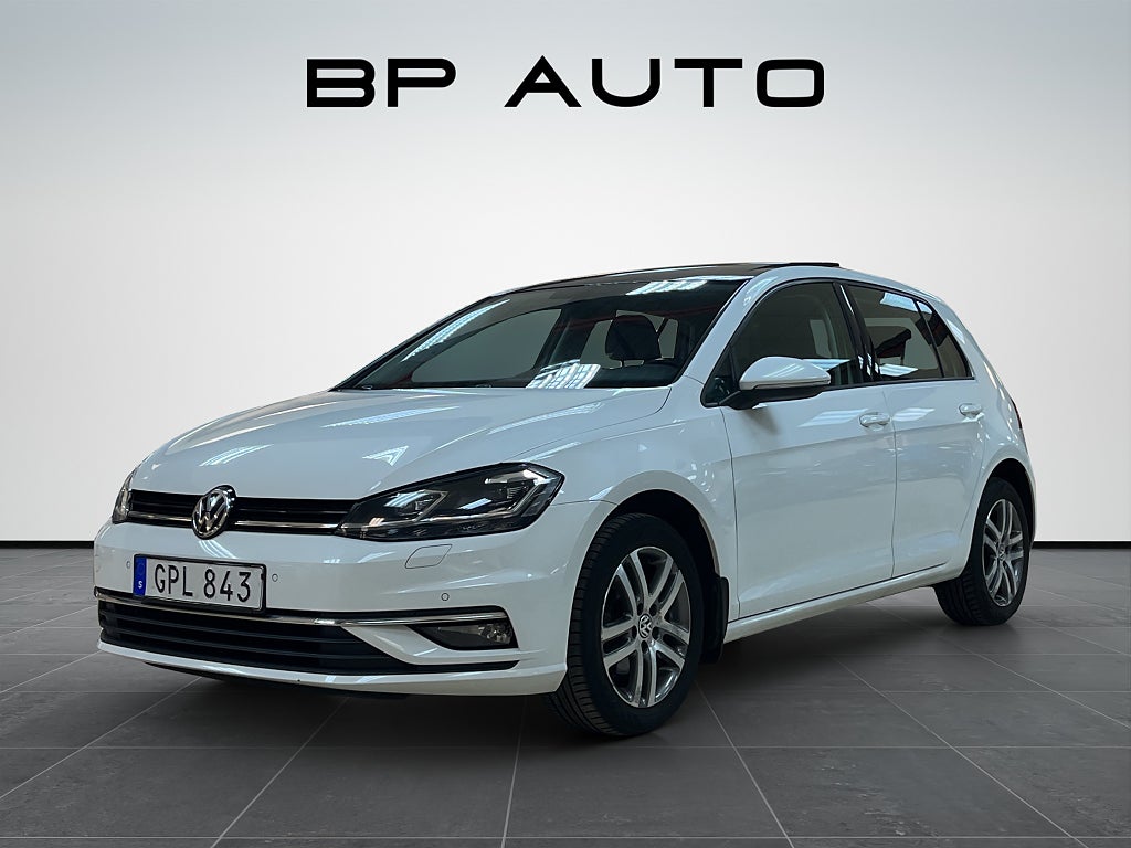 Volkswagen Golf 5-dörrar 1.0 TSI BMT Base Panorama PDC Bluetooth 110hk