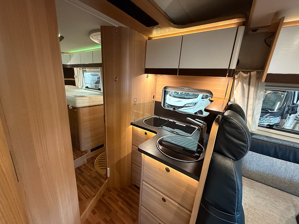 LMC Breezer H 737 G *Långbädd*Taksäng*Automat*AC