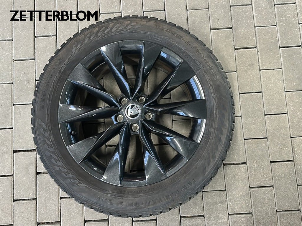 SUV Skoda Enyaq 18 av 18