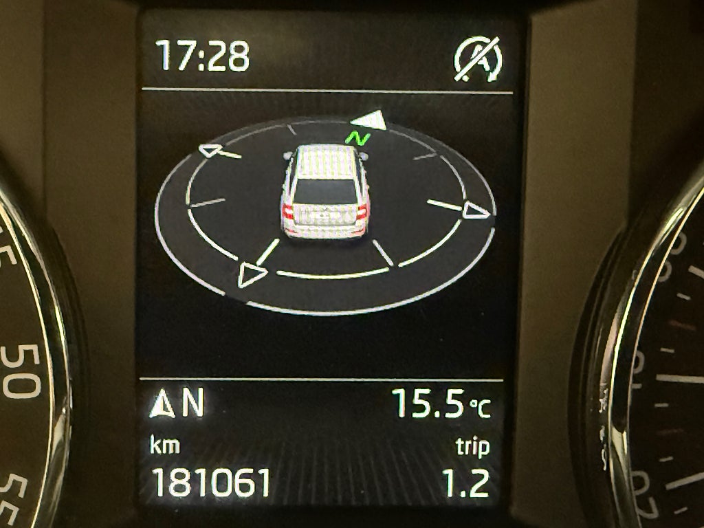 Skoda Octavia Kombi 2.0 TDI Business Edition, Vinterhjul Hemleverans - miniatyr 25