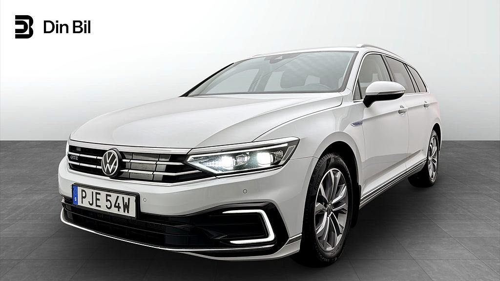 Volkswagen Passat GTE DSG Executive Business/P-värmare/Drag