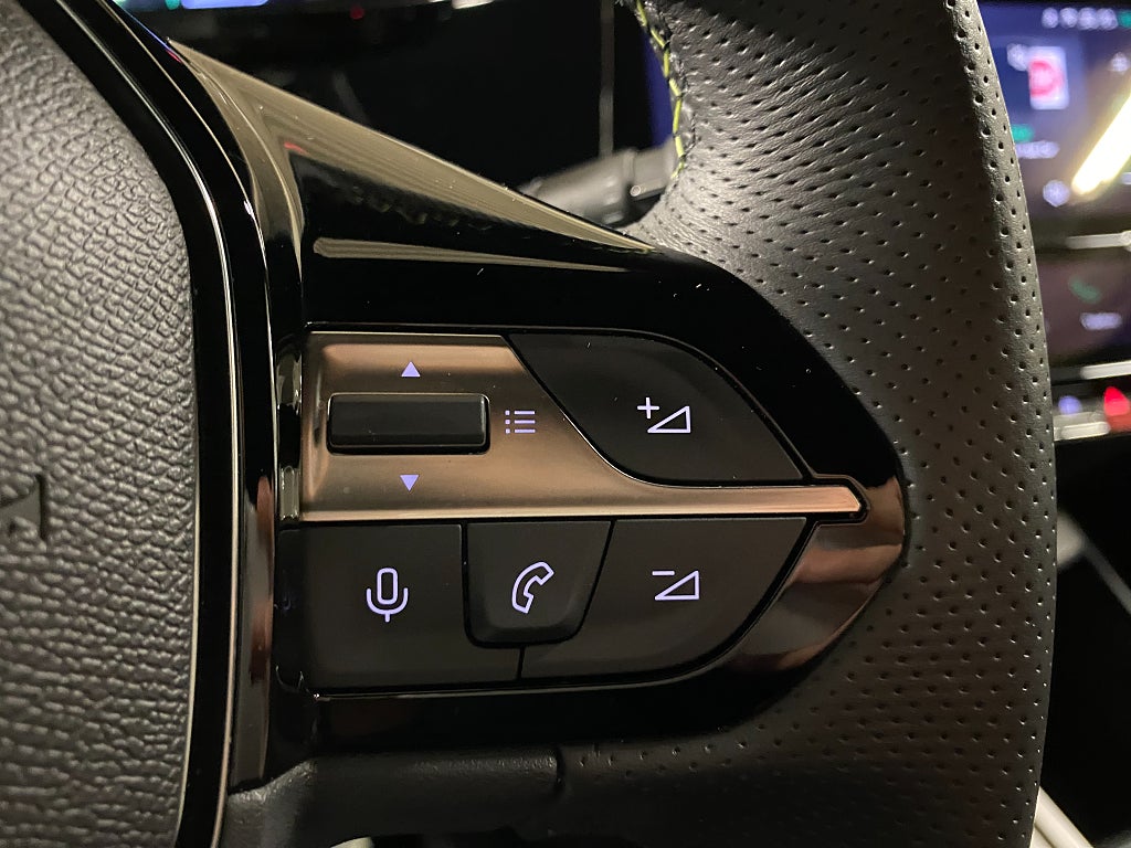 Bild på Peugeot 408 GT 1.2 PT 130hk Aut - 360-KAMERA, ELBAKLUCKA