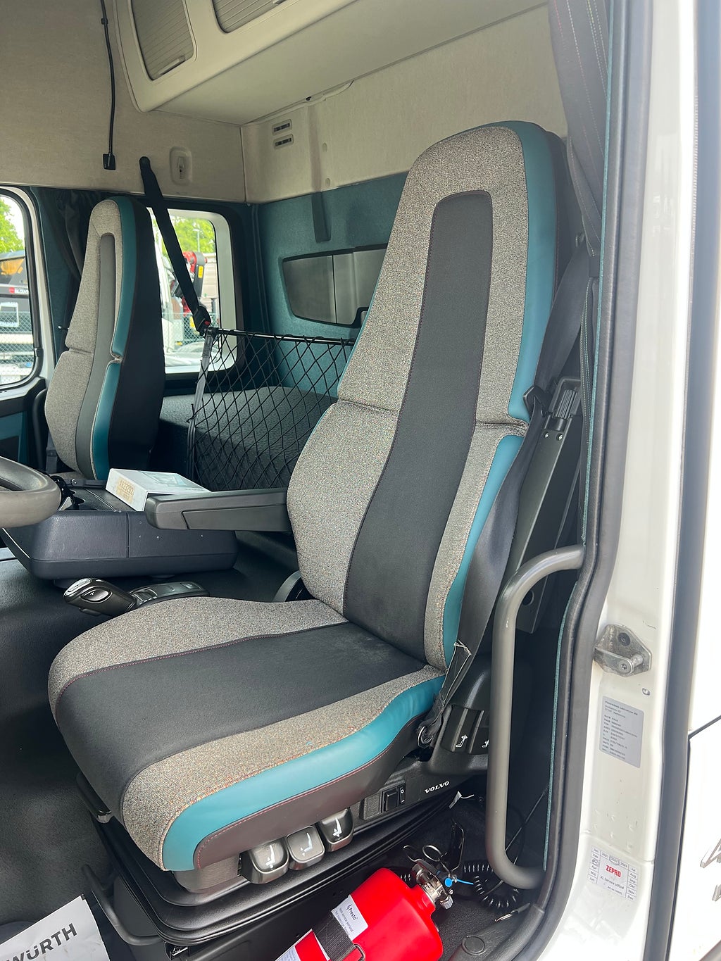 Volvo FM13 410 6x2 Skåpbil, *17 400 Mil*, Euro 6