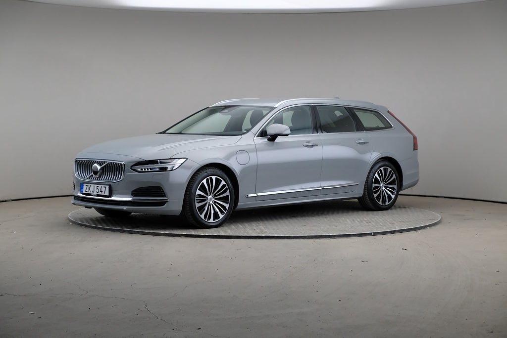 Volvo V90 Recharge T6 350hk AWD Core Edt Läder Drag