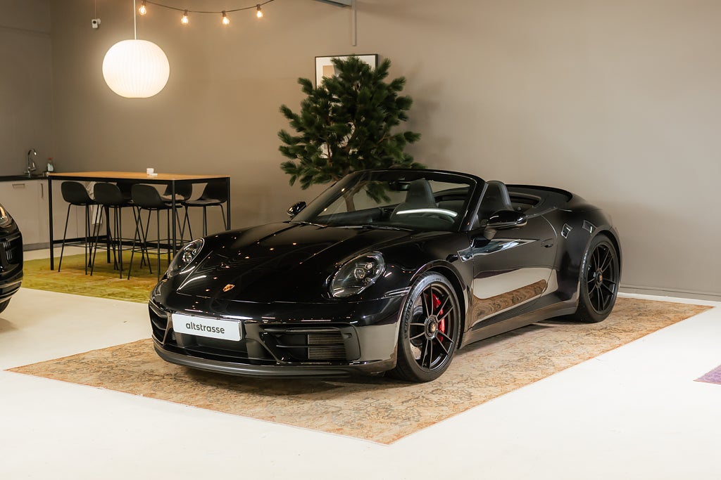 Porsche 911 992 Carrera GTS Cabriolet 