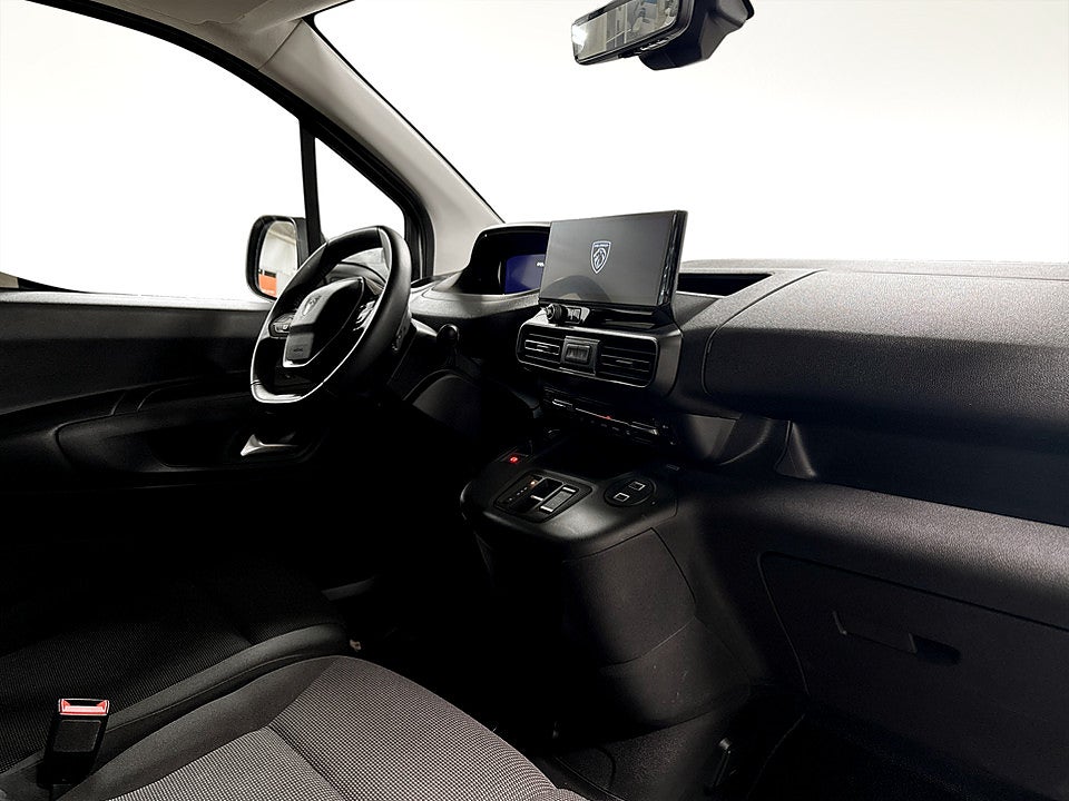 Bild på Peugeot Partner 1.5 BHDi 130hk Aut L2 DRAG B-KAMERA RATTVÄRME