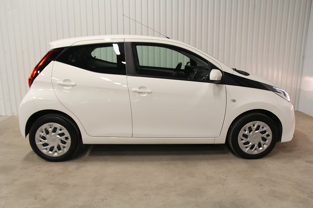 Toyota Aygo 5-dörrar 1.0 nybesiktigad, "SÅLD!