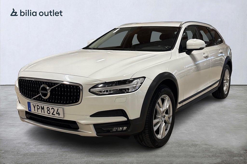 Volvo V90 Cross Country D4 AWD Pro / Värmare / Drag / Navi / Keyless