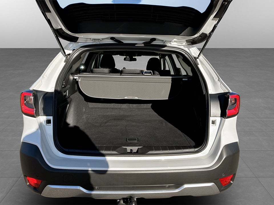Bild på Subaru Outback Adventure 2.5 XFuel 169hk Aut 4WD B-KAMERA CARPLAY DRAG