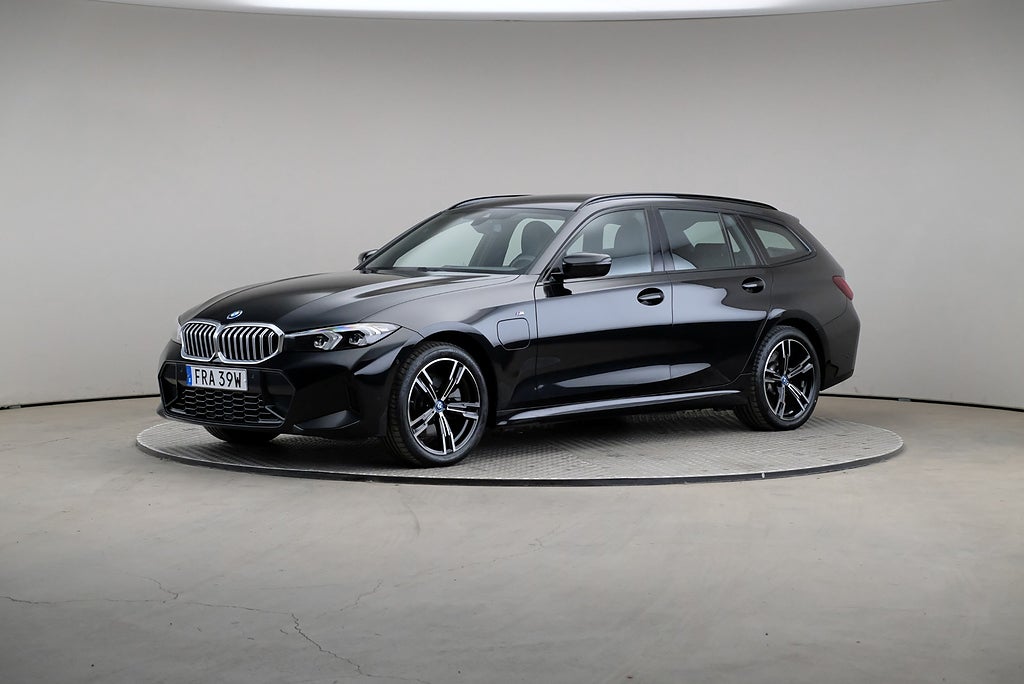 BMW 330e Series 3 xDrive Touring 292hk M Sport Drag