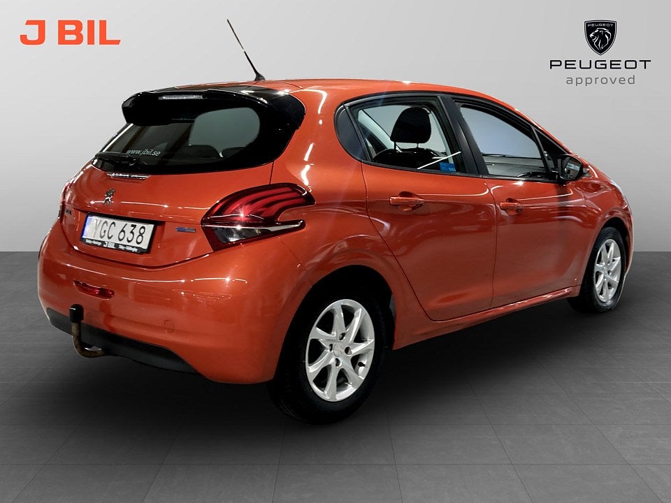 Bild på Peugeot 208 Active 1.2 PT 82hk Aut - DRAG, M-VÄRME MED KUPEUTTAG