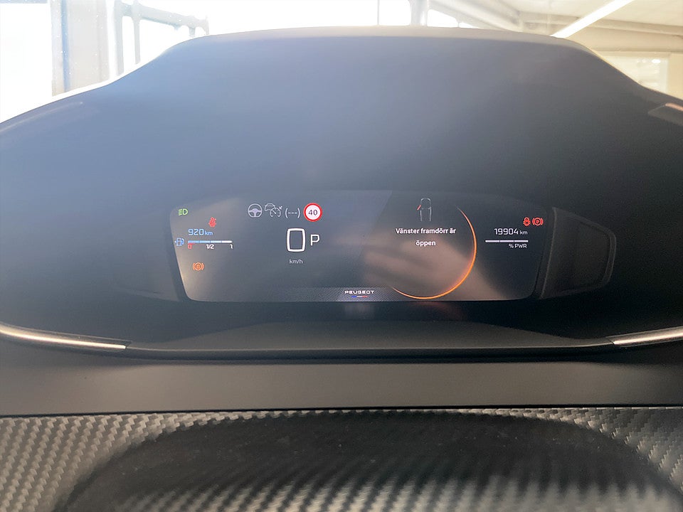 Bild på Peugeot 2008 Allure Hybrid 145hk Aut B-KAMERA CARPLAY