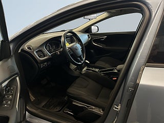 Volvo V40 T2 S&V-hjul/Pvärm/Farthållare/Bluetooth/Sätesvärm F&B