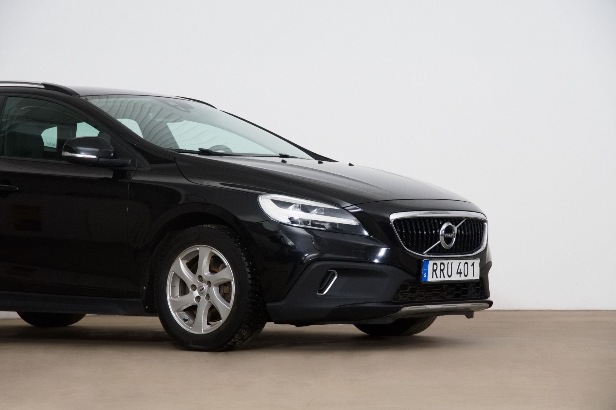 Volvo V40 Cross Country 2018, photo 3/47