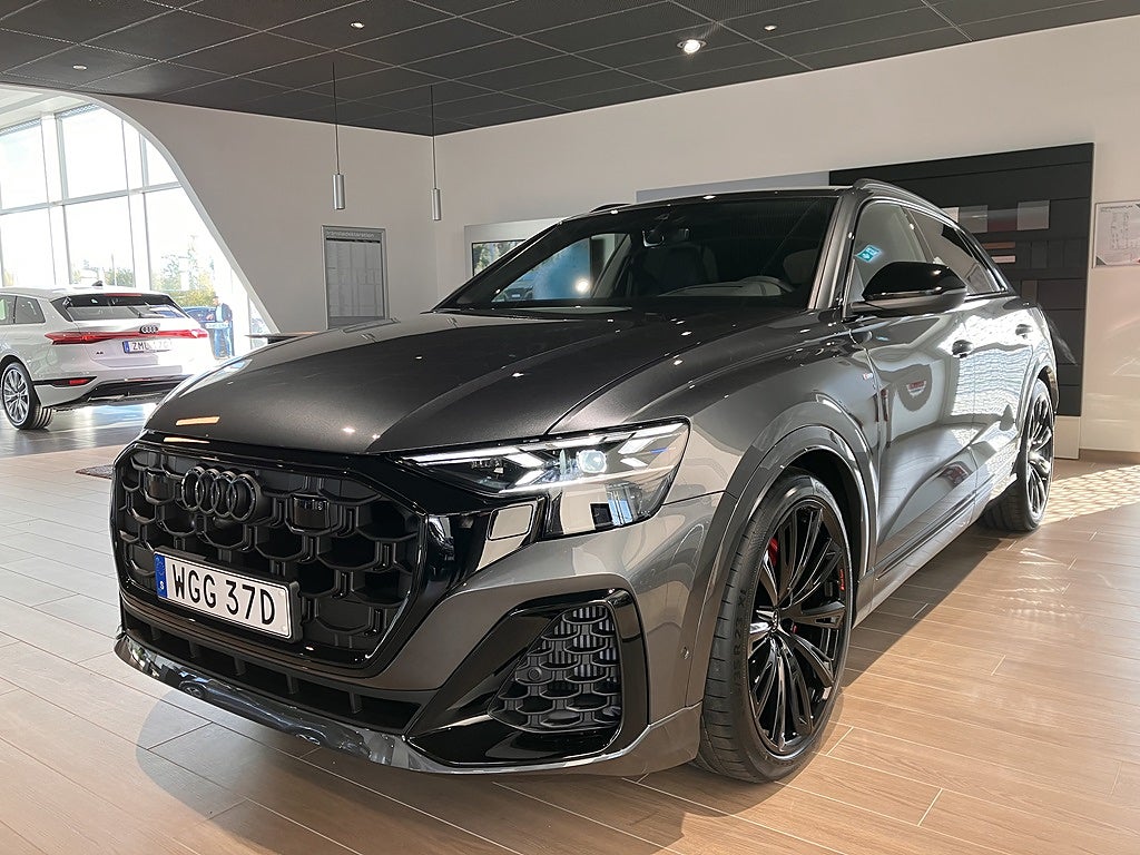 Audi Q8 60 TFSIe 490hk Quattro Selection Hybrid