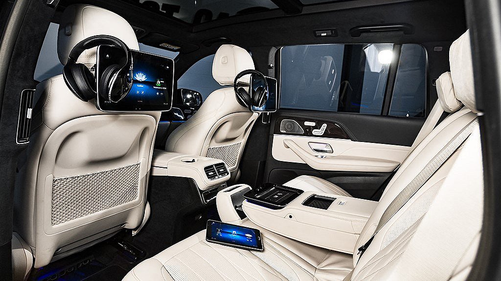 Mercedesen har en V8-motor som genererar 612 hästkrafter och 850 Nm. 