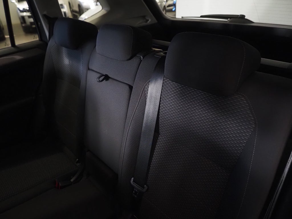 Volkswagen Tiguan Allspace 2.0 TSI 4Motion 190hk R-Line P-Värm Drag B-Kam 2019