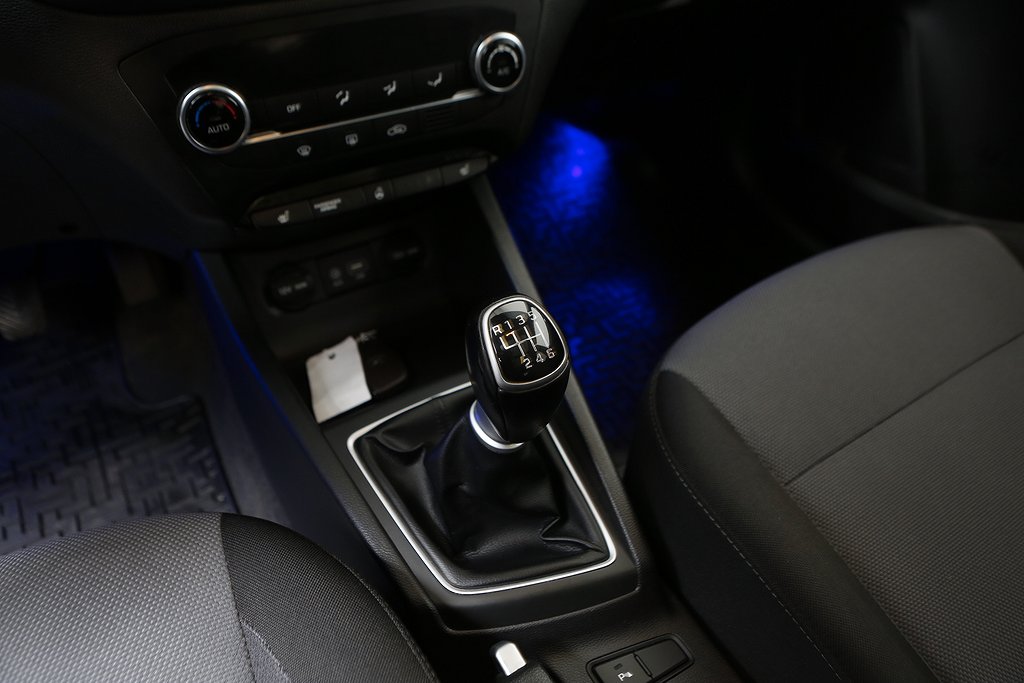 Hyundai i20 1,4 Premium 101hk 5D Panorama Kamera 2016