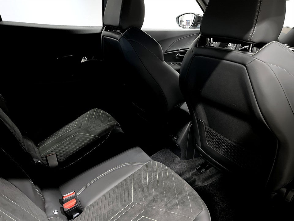 Bild på Peugeot 2008 GT 1.2 PT Aut B-KAMERA CARPLAY 130hk