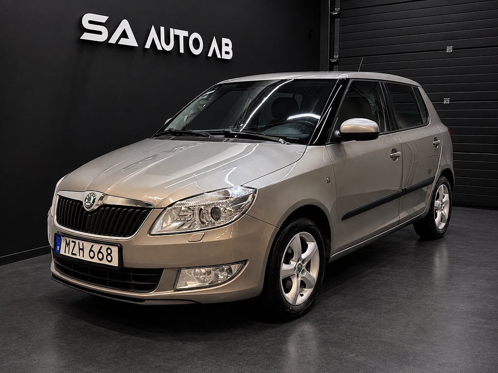 Skoda Fabia 1.2 TSI Elegance | PDC | Motorvärmare |
