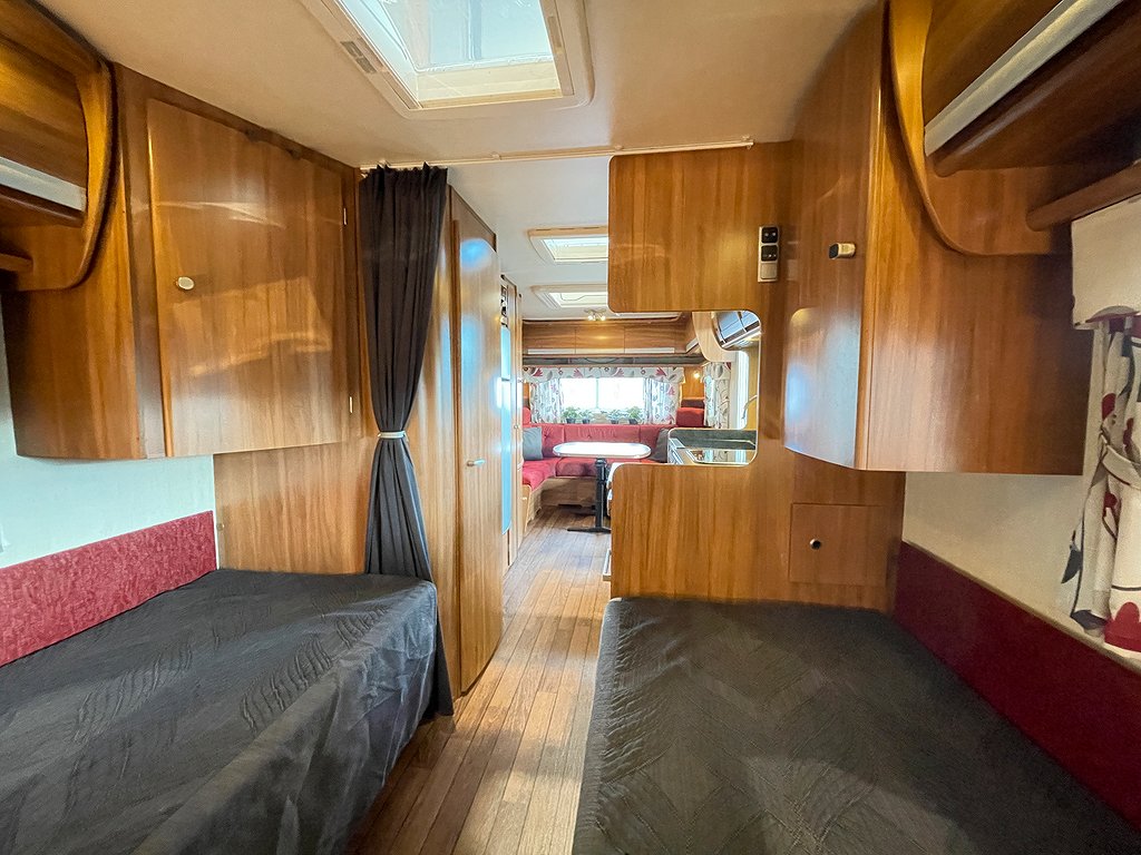 Cabby Caienna 650 / ALDE / Markis / Långbädd / Ugn - Cabby