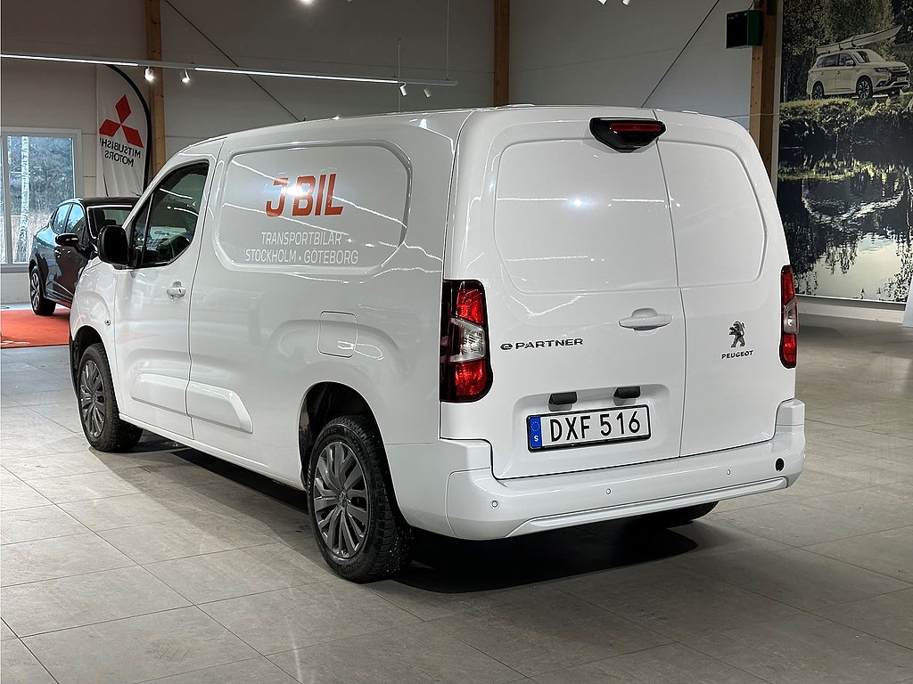 Bild på Peugeot e-Partner PRO+ Electric 50kWh L2 - DEMO