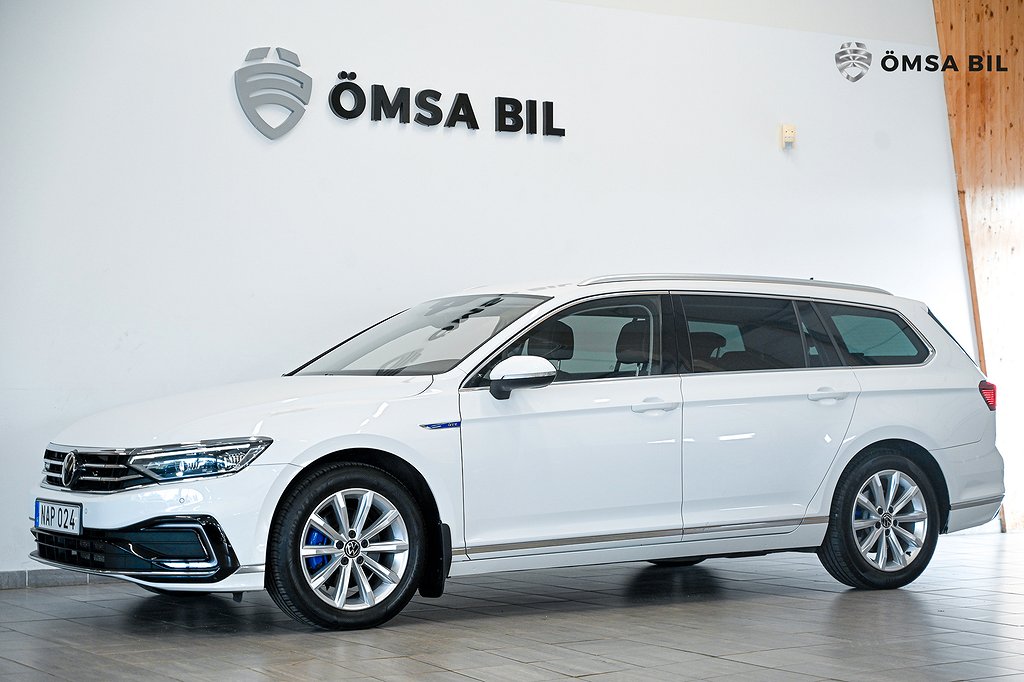 Volkswagen Passat  GTE Executive Navi B-Kam CarPlay IQ 218hk