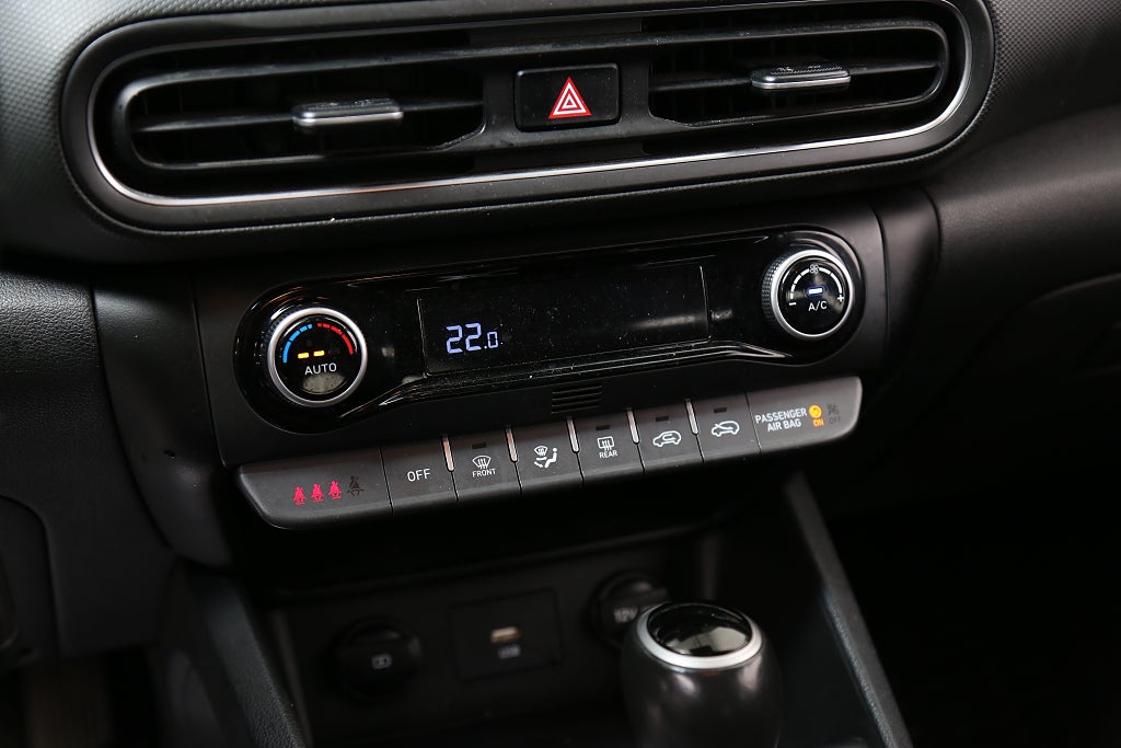 Hyundai Kona 1,0 T-GDi 120hk 7DCT Essential CarPlay Kamera Leasbar