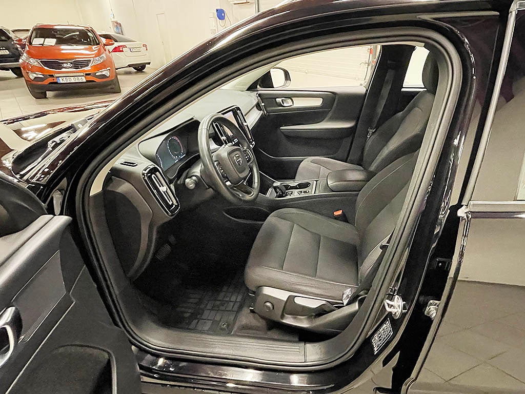 Volvo XC40 B4 167Hk Automat Momentum Advanced