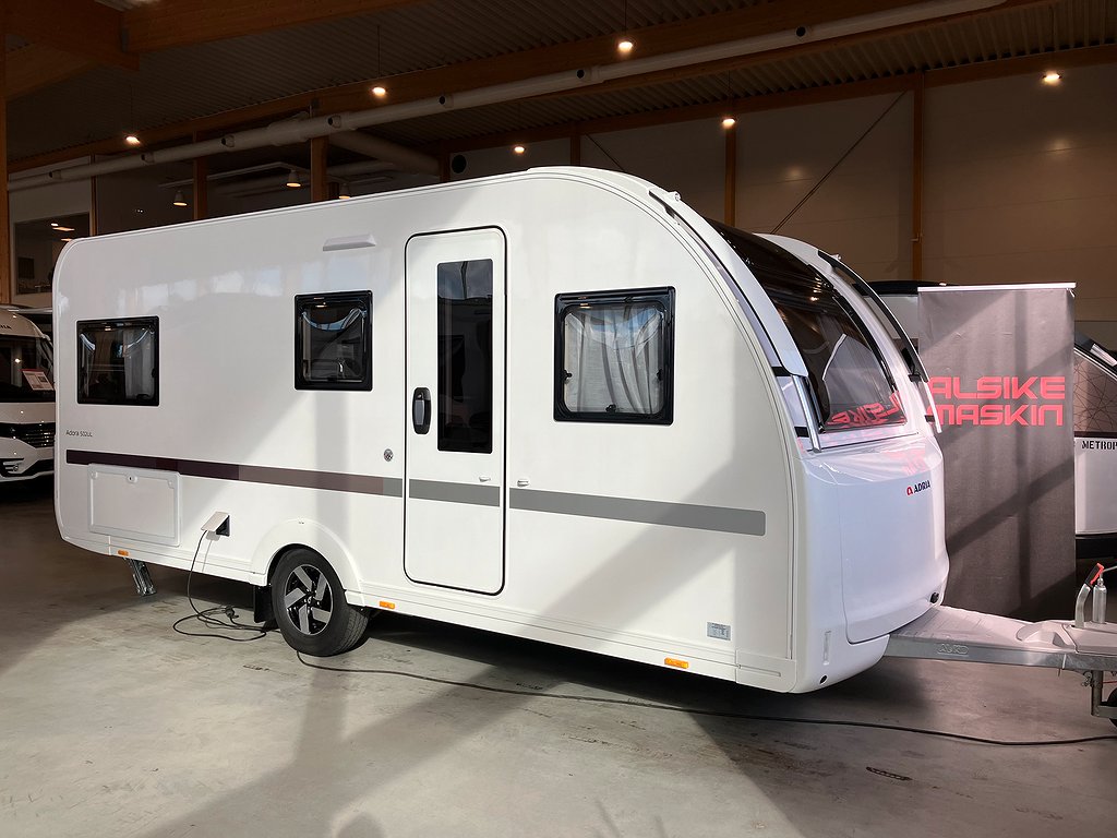 Adria Adora 502 UL / Alde / Långbäddar / Panorama fönster / - Adria