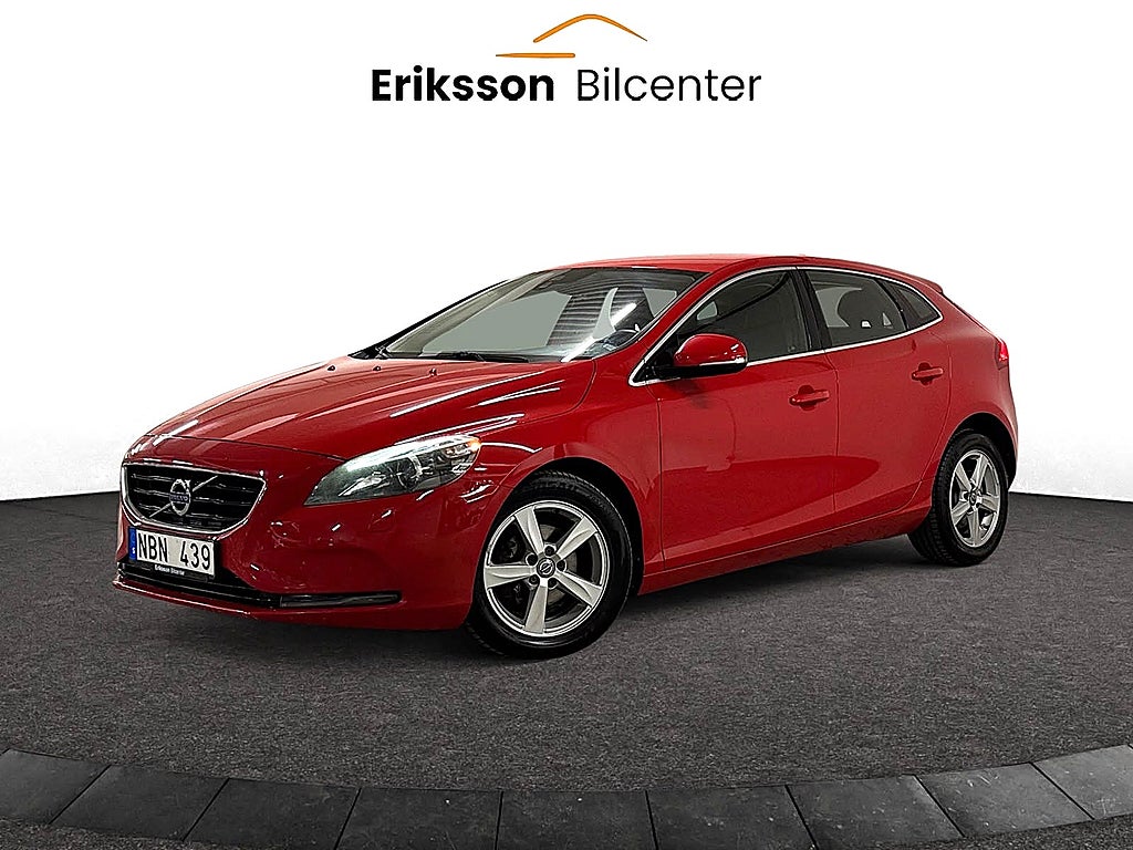 Volvo V40 D2 Momentum 115hk D-värm/B-kam/0%Ränta/Fullservad