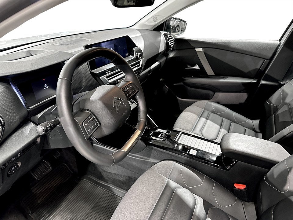 Bild på Citroën C4 Shine 1.2 PT 130hk Aut - B-KAMERA, CARPLAY