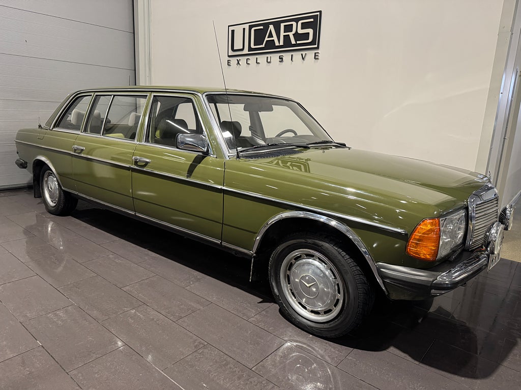 Mercedes-Benz 300 D Lang / W123