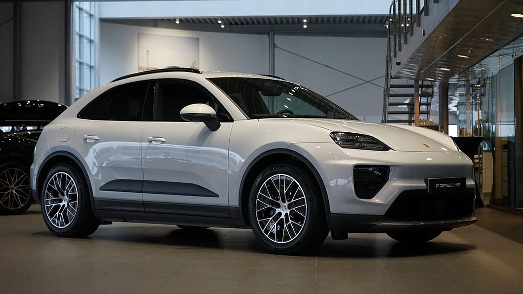 Porsche Macan Electric